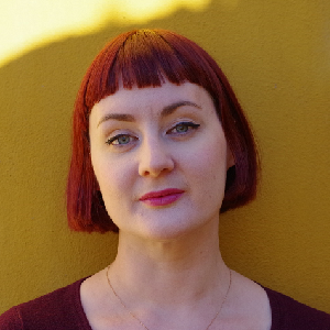 Kirsty Logan's headshot