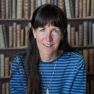 Deborah Moffatt's headshot