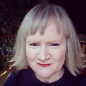 Lesley McDowell's headshot