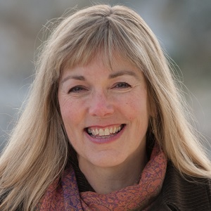 Merryn Glover's headshot