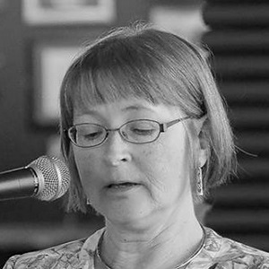 Carol McKay's headshot