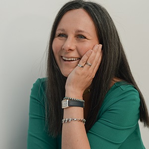 Sara Sheridan's headshot