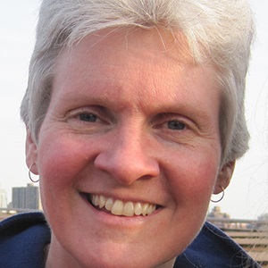 Lynne Rickards's headshot