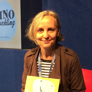 Alison Murray's headshot