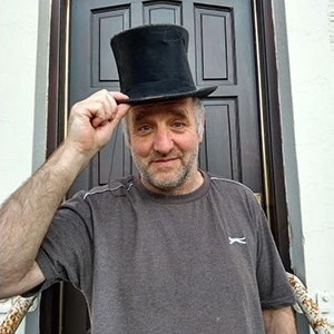 Andy Manders's headshot