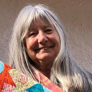 Lizzie McDougall's headshot