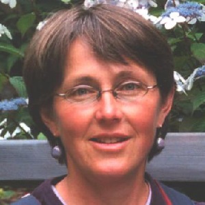 Jill Dow's headshot