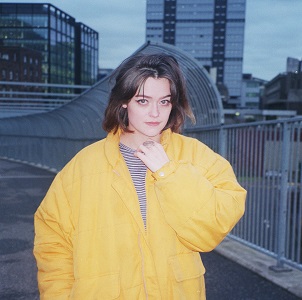 Iona Lee's headshot