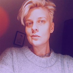 Jules Scheele's headshot