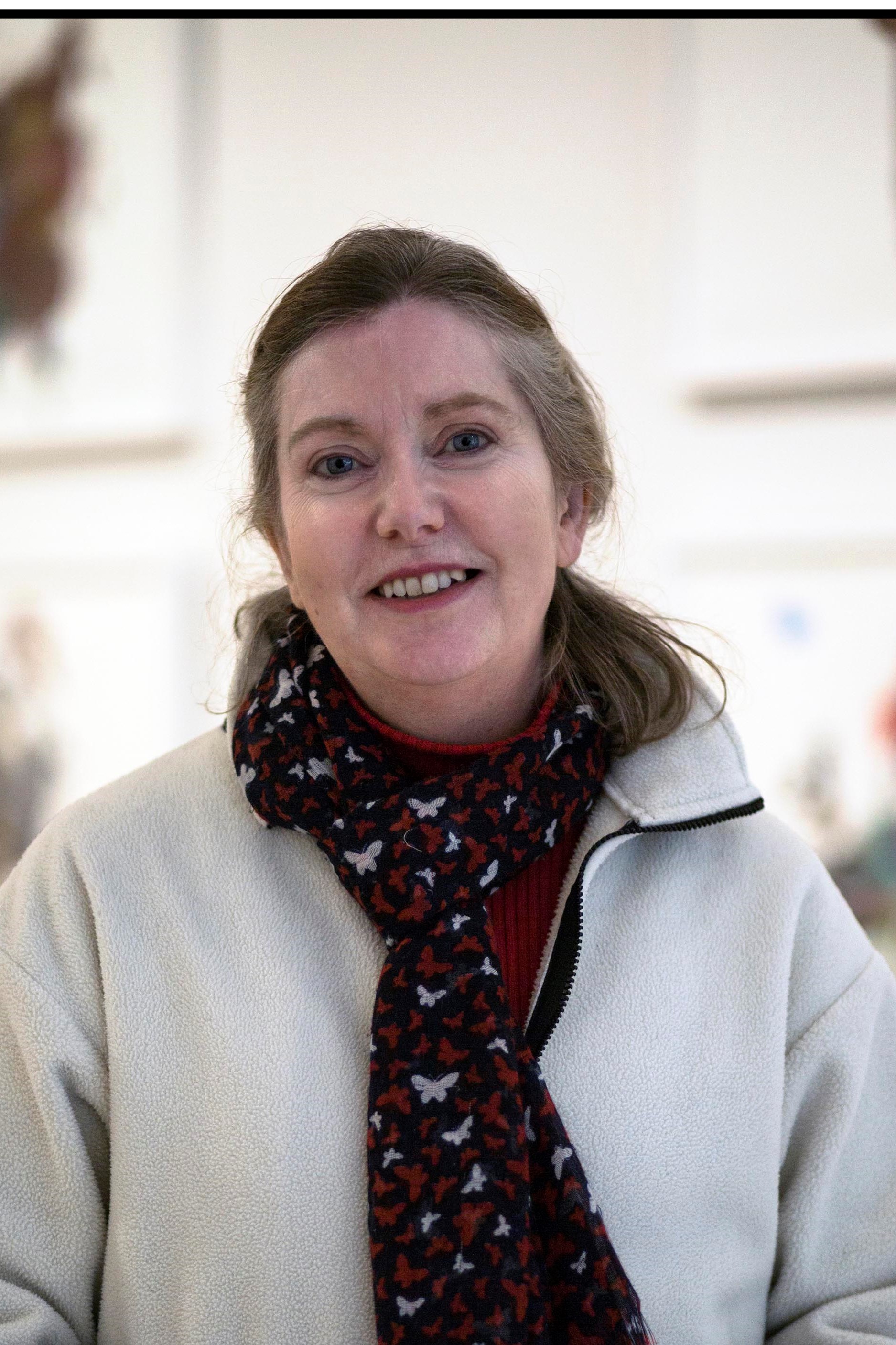 Beth Junor's headshot