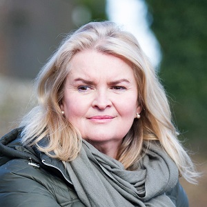 Kathleen Hart's headshot