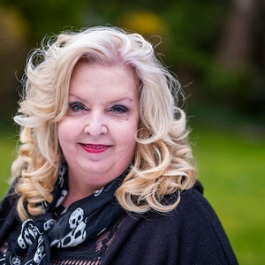 Caron McKinlay's headshot