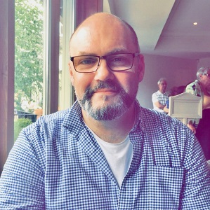 Ian Grosz's headshot