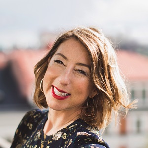 Jenny Colgan's headshot