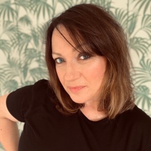 Kate Foster's headshot