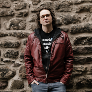 Justin Lee Anderson's headshot