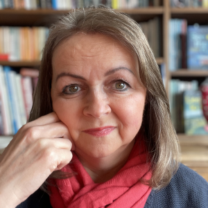 Marion Todd's headshot