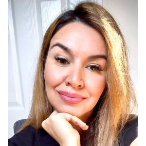 Fidan Meikle's headshot