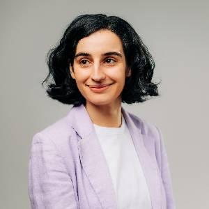 Ashley Douglas's headshot