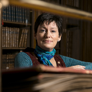 E.S. Thomson's headshot