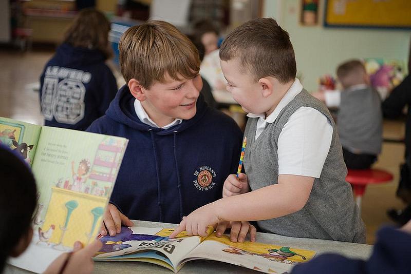 children reading