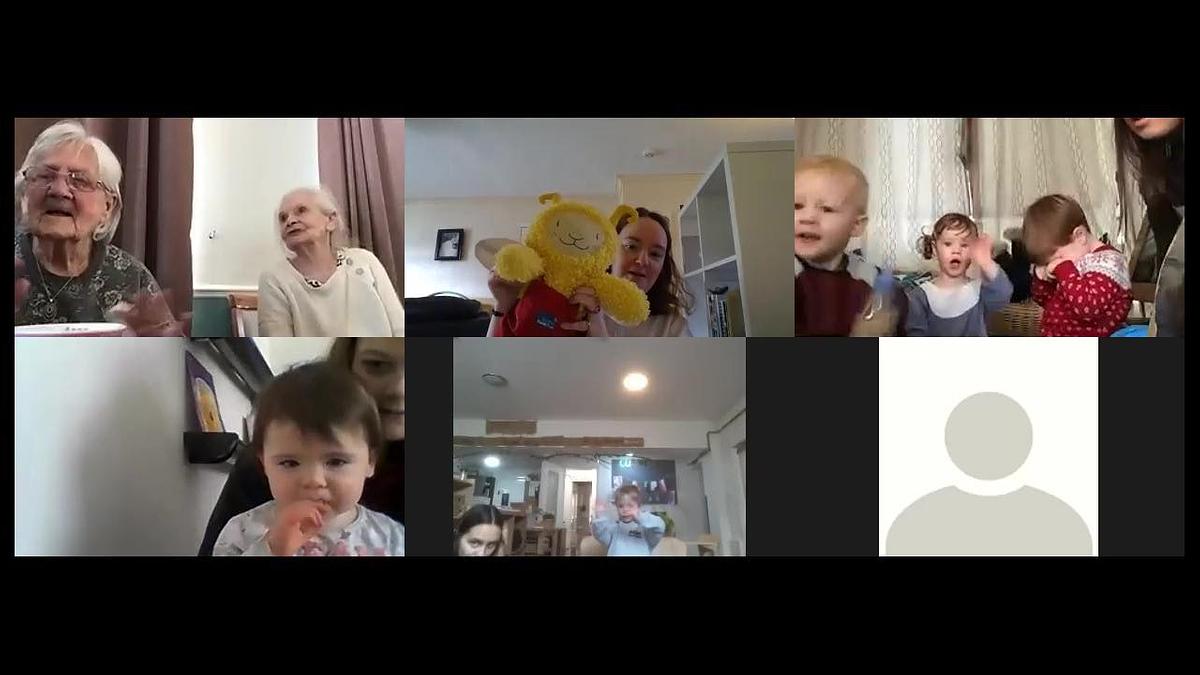 Virtual intergenerational Bookbug Session